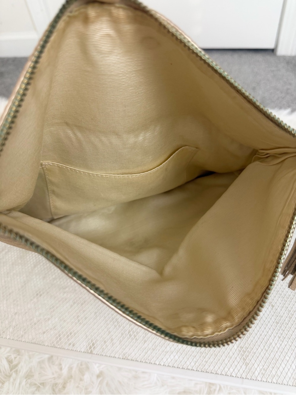Seaside Clutch Gold - Picture 5 of 7